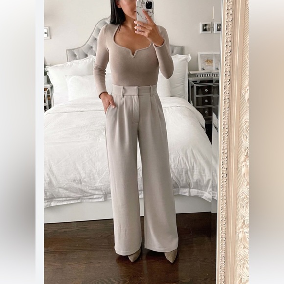 Abercrombie Tailored Wide Leg Pants - Picture 2 of 5